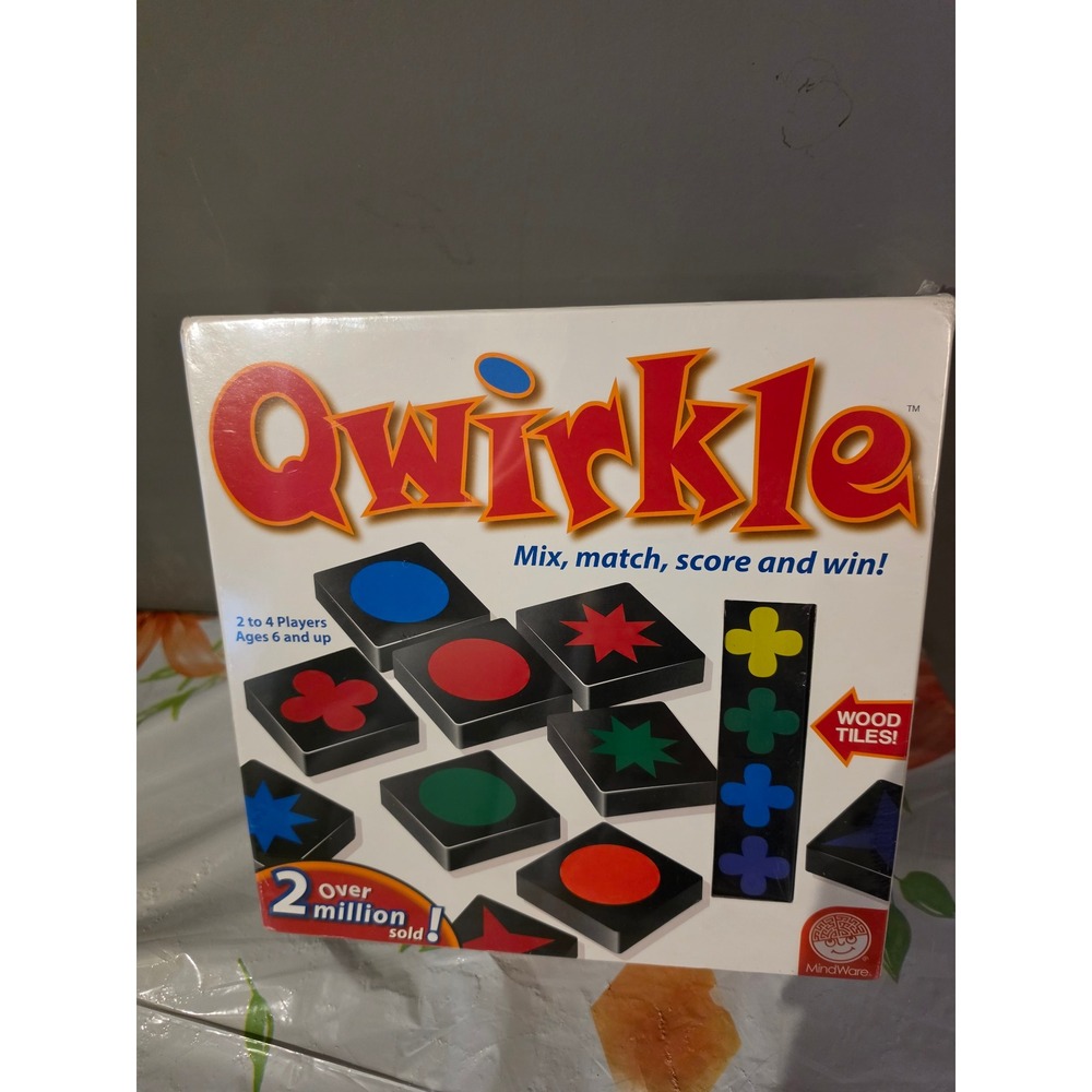 MindWare Qwirkle Board Game New Sealed Wood Tiles Strategy Family Game Night
